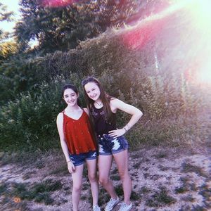 Meet your Posher, Emma